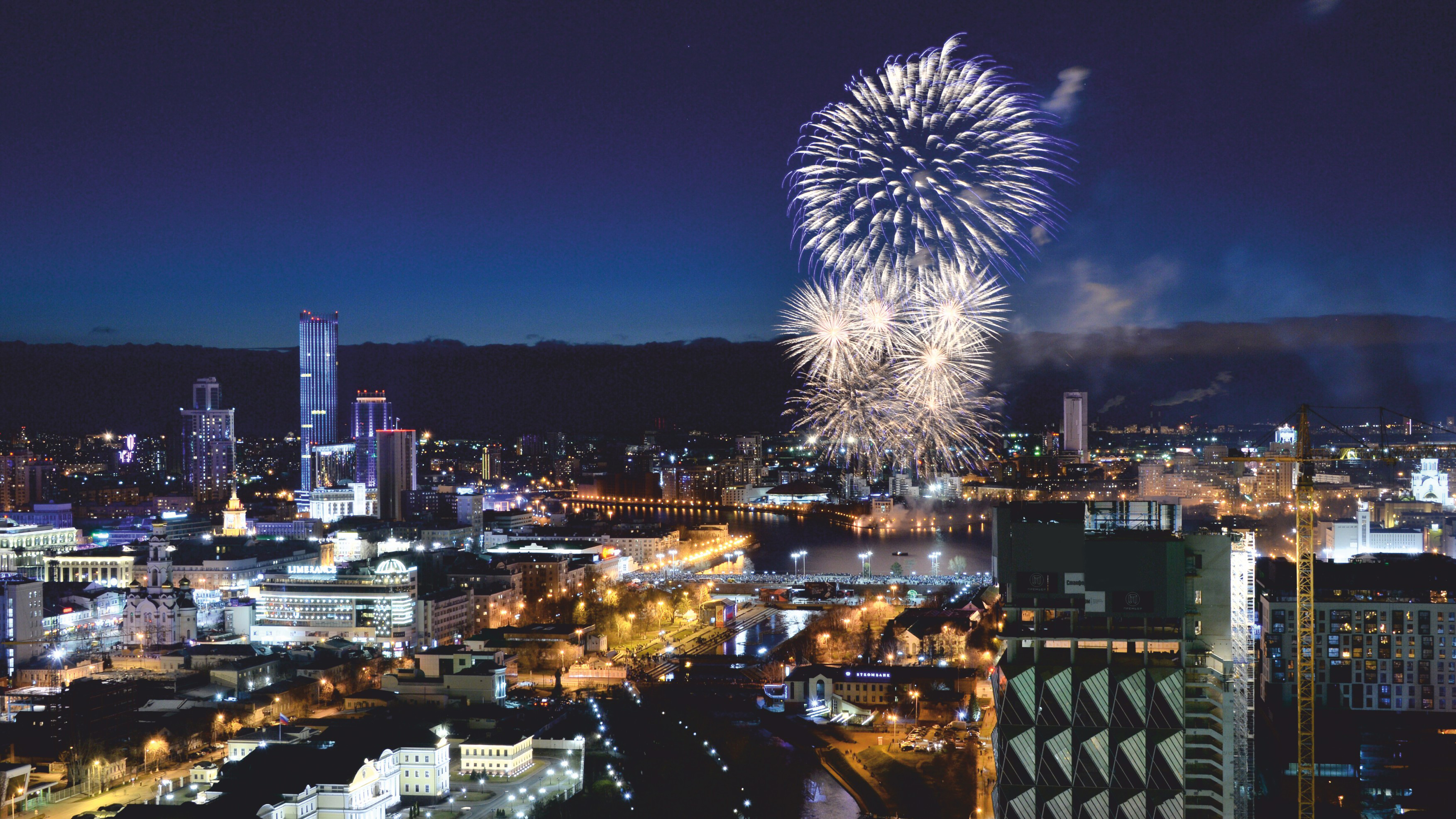 25 лет строим для вас