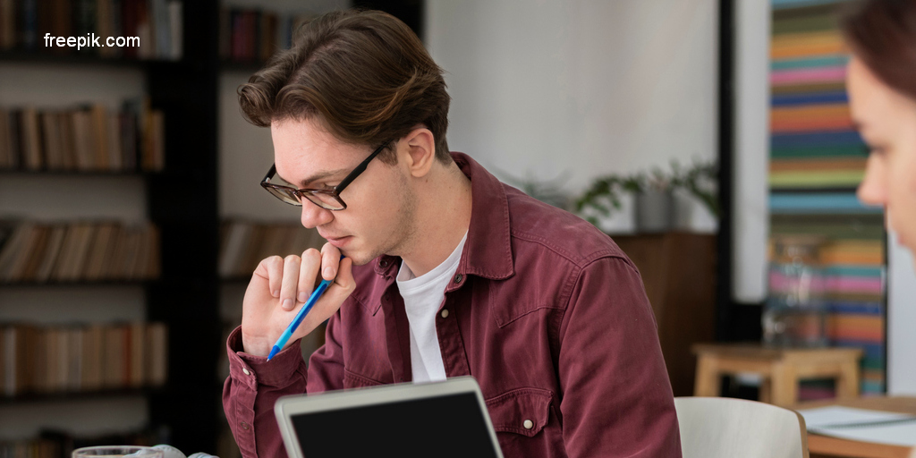 В шаговой доступности три ВУЗа